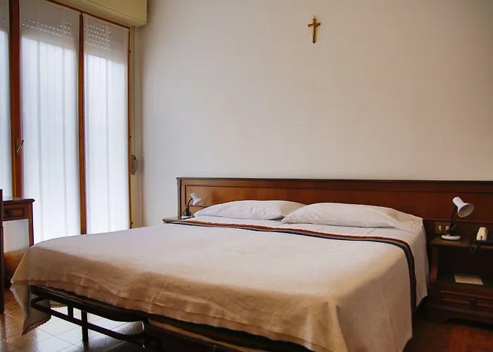 Valle Intelvi فندق 2*